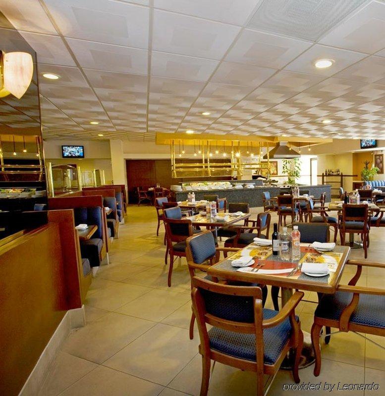Fiesta Inn San Luis Potosi Glorieta Juarez Restaurant bilde